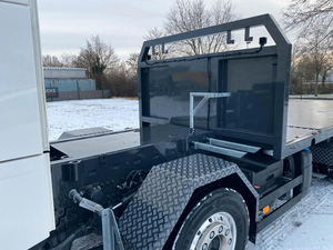 2026 Used Lenkachse VEB 8X4 Heavy Truck Tractor Automatic Transmission Diesel Euro 6 Left Steering Rear 451-500hp 11-20T Load - Product Image 4