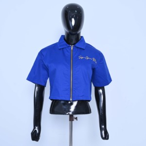 เสื้อยืดครอปแขนสั้นคุณภาพพรีเมียมสำหรับผู้หญิง ปักลายด้านหน้าและด้านหลัง ผ้าฝ้าย 100% - Product Image 1