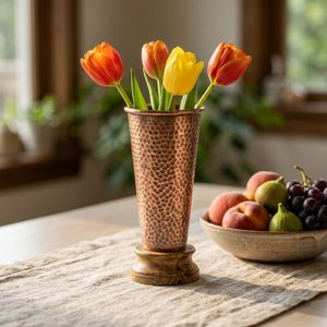 Jarrón de Mesa de Cobre Hecho a Mano de 10 cm, Base de Madera de Mango con Cobre Antiguo, Base de Cobre Martillado para Decoración del Hogar, Hoteles y Bodas - Product Image 2