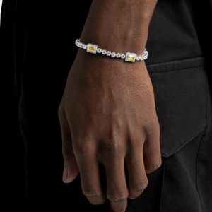 Bracelet chaîne en or blanc plaqué diamant avec pierres jaunes taille émeraude, design géométrique, bijoux de mariage classiques pour femme - Product Image 4