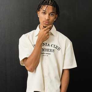 Camiseta de Manga Corta Disponible en Muestra para Hombre y Mujer con Estampado y Bordado, Hecha en Vietnam, Camisetas de Vacaciones, Corte Cuadrado, OEM ODM - Product Image 1