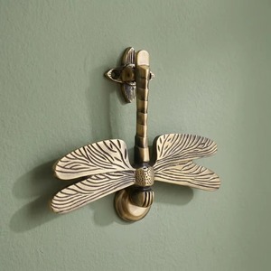 Battant de porte décoratif en laiton poli de qualité supérieure pour portes en bois, maisons, villas, hôtels - En vente - Product Image 2