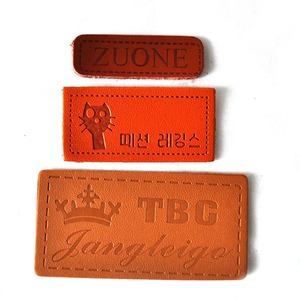Patchs en caoutchouc silicone gris personnalisés en gros, patchs en microfibre gaufrés effet cuir, étiquettes rectangulaires en PVC cuir avec logo personnalisé - Product Image 4