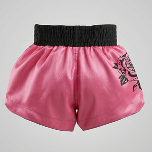 Shorts de Muay Thai pour femmes avec imprimé rose personnalisé, short de kickboxing en satin rose, vente en gros, logo personnalisé, shorts de combat MMA floraux - Product Image 2