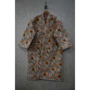Kimono de Algodón Boho con Estampado Floral, Cuello en V, Cierre con Cordón, Bata Larga para Mujer, Hecho a Mano en India, Suave y de Secado Rápido - Product Image 3
