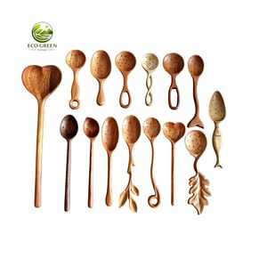 Cuillère de cuisine en bois rouge naturel, design floral, écologique, sculptée à la main, ustensile de camping, cuillère à dîner à long manche - Product Image 1