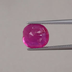 Venta al por Mayor de Rubí Rosa Natural, Gema Suelta de 5.31 Quilates, Corte Cojín 10x9.5mm, Grado AAA, Certificado IGI, para Joyería - Product Image 3