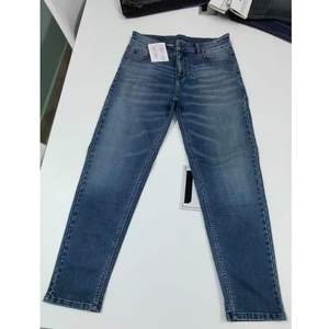 Monos de mezclilla de invierno personalizados de lujo, pantalones de lápiz rectos holgados de cintura alta azul claro, dobladillo dividido en la rodilla abierta, logotipo XL, estiramiento de invierno - Product Image 5