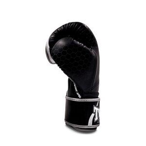 Gants de boxe Sanda noirs et blancs à double fermeture auto-agrippante en cuir synthétique pour MMA, à doigts entiers, imperméables et antidérapants - Product Image 2