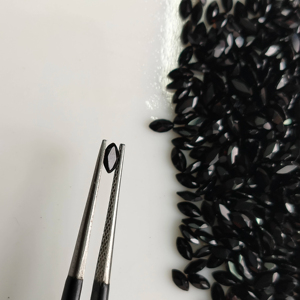 พลอยออนิกซ์สีดำธรรมชาติ 8x4 มม. ทรงมาร์คีส์ คุณภาพดีที่สุด พลอยหลวม รับรองโดยเรดเมาน์เทน เจมส์ เหมาะสำหรับทำเครื่องประดับ - Product Image 3