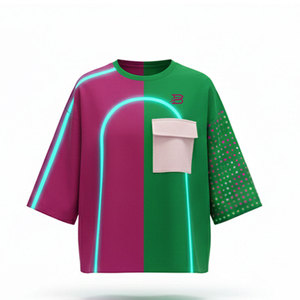 T-shirt ample pour homme, conçu avec une coupe ample dans le corps et les manches pour un style urbain contemporain audacieux. - Product Image 1