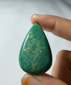 Gemas de Jade Verde Natural con Corte de Pera, Piedra Preciosa Suelta que Cambia de Color, 43X28X5, 54 Quilates, Modelo Rajasthan F547 para Joyería - Product Image 1