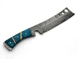 Herramienta utilitaria de acero damasco de perfil personalizado, hecha a mano, para exteriores, de alta resistencia, con mango de madera azul. - Product Image 1