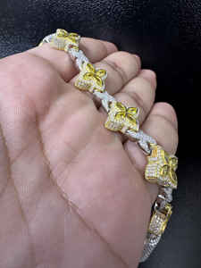 กำไลข้อมือไอซ์โคลเวอร์ ชุบทอง 18K เงินแท้ 925 ประดับโมอิสซาไนต์แบบหนามเตย ดีไซน์สั่งทำพิเศษ VVS ฮิปฮอป สำหรับทั้งชายและหญิง - Product Image 2