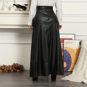 Jupe longue évasée vintage en similicuir PU sexy taille haute pour femme avec fentes et poches - Product Image 6