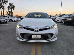 Toyota Avalon Limited Plus 2015 Usado en Buen Estado, Sin Accidentes, Volante a la Izquierda/Derecha - Product Image 2