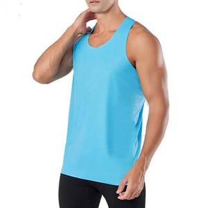 Camiseta deportiva y de fitness de color sólido transpirable con cuello redondo para hombre, combina comodidad y estilo - Product Image 4