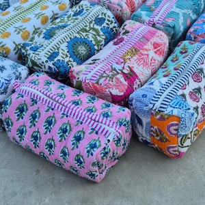 Floral Zipper Cosmetic Bag Portable Small Textile Travel Pouch Lovely Patterned Toiletry Case - Product Image 3