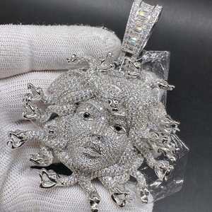 Pendentif de luxe Hip Hop personnalisé HB Hella Bandz, serti de diamants Moissanite, avec lueur VVS - Product Image 4