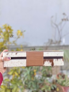 Étui de voyage en cuir repoussé résistant à la chaleur, en fourrure de vache, pour outils capillaires (lisseur et fer à boucler) - Grande Vente - Product Image 2