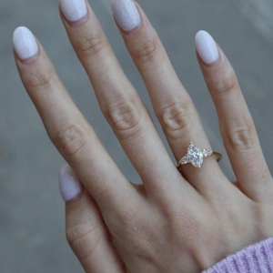 Anillo de diamante de laboratorio con corte marquesa de 2.0 ct, piedra lateral en forma de pera, anillo de tres piedras de oro macizo para ella, para boda y compromiso. - Product Image 5