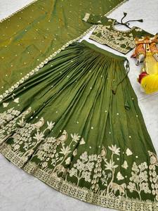 LAHENGA CHOLI DUPATTA PURE NC VICHITRA con bordado de hilo y lentejuelas - Product Image 6