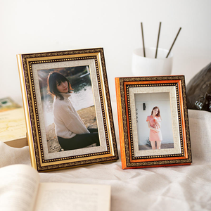 กรอบรูปเรซิ่นทำมือคุณภาพส่งออก เหมาะสำหรับตกแต่งบ้าน สำนักงาน และห้องนั่งเล่น มีจำหน่ายในราคาที่เข้าถึงได้ - Product Image 2