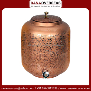 Distributeur d'eau en cuivre pur fabriqué à la main de pot d'eau de qualité supérieure de conception classique avec des avantages ayurvédiques pour la santé pour l'hôtel à la maison - Product Image 5