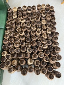 EUTECH Ben Tre Vietnam Bols en Coque de Noix de Coco 100% Biologiques Écologiques Vintage Marron Naturel Diamètre 13cm Profondeur 6cm Pour la Maison - Product Image 3