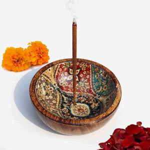 Quemador de incienso Mubkhar árabe hecho a mano en India, de madera y metal, para Bakhoor, con diseño de moda y para velas bajas - Product Image 4