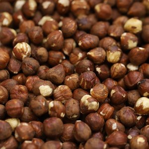 Avellanas Secas de Primera Calidad, Perfectas para Refrigerios Saludables y Producción de Alimentos, Paquete a Granel - Product Image 2