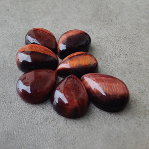 Cabujón de Ojo de Tigre Rojo Natural, Forma de Pera, Parte Posterior Plana, Calibrado, Gema de Calidad AAA+ - Product Image 2