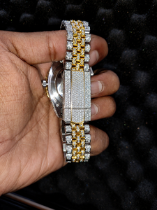 Reloj de Cuarzo de Lujo con Incrustaciones de Diamantes, Caja Redonda de 41 mm, Pantalla Analógica, Números Romanos, Cierre Desplegable de Acero Inoxidable, para Hombre y Mujer - Product Image 5
