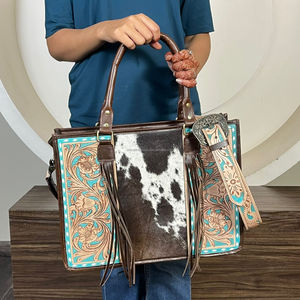 Sac fourre-tout grand format en cuir véritable repoussé avec pompon fait main en cuir de vachette à poils, sacs bandoulière décontractés pour femmes, vente en gros usine 2026 - Product Image 4