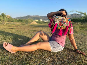 Nouvel arrivage de sacs en coton pour femmes <span class=keywords><strong>Rajasthani</strong></span> véritable fait à la main Tribal Multi couleur Boho Hippie daim cuir frange gland Banjara