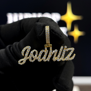 Colgante con Nombre Personalizado, Plata de Ley 925, Chapado en Oro, Moissanita VVS, Letra en Script, Collar Hip Hop Personalizado - Product Image 1