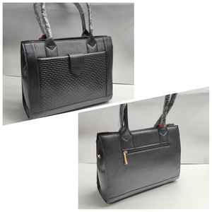 Bolso de Hombro de Cuero Genuino Premium para Mujer con Cadenas, Bolso Tote Suave y Cómodo para el Trabajo, Oficina, Viajes, Uso Diario, India - Product Image 1