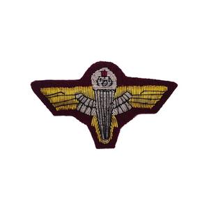 Badges 3D brodés personnalisés à coudre avec perles, couleurs, tailles et formes sur mesure, fixation magnétique pour gants, chapeaux, sacs - Product Image 3