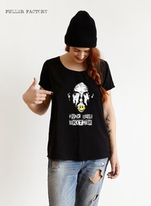 เสื้อยืดผู้ชายคอกลมแขนสั้น พิมพ์ลายลำลอง ทรงปกติ ผ้าคอตตอนเจอร์ซีย์ โลโก้ด้านหน้า ขายส่ง MOQ ต่ำ - Product Image 3