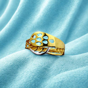 Anillo de Oro de Dos Tonos con Corte de Pétalo |   Diseño de Banda Ancha para Mujer |   Elegante Joyería de Oro Amarillo de 2.000 Gramos - Product Image 5