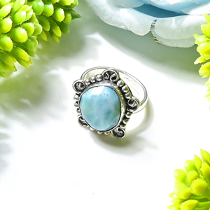 แหวนพลอยโอปอลธรรมชาติประดับเงินแท้ทรงกรอบ รุ่น AG-004 จาก Anvika Gems Jewels เหมาะสำหรับเป็นของขวัญวันครบรอบหรือหมั้นสำหรับผู้หญิง - Product Image 3