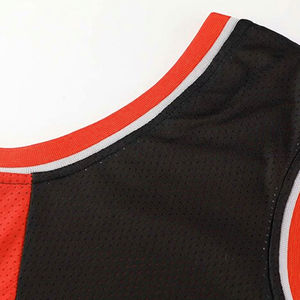 Conjunto de Uniforme de Baloncesto Personalizado 100% Poliéster, Nuevo Estilo de Uniforme de Verano con Característica Transpirable, Talla Grande, Posición del Logotipo en la Parte Delantera - Product Image 3