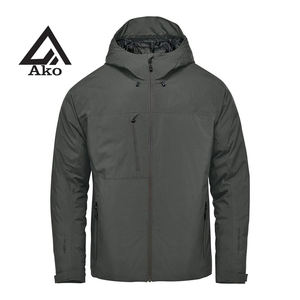 Chaqueta Táctica Softshell con Capucha, Chaqueta de Exterior de Alta Calidad, Sostenible y Duradera, Personalizable en Talla, Logotipo y Color por AKO - Product Image 1
