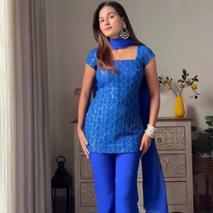 Salwar Étnico Moderno Hecho a Mano para Mujer, con Lentejuelas de Georgette Sintética, Ideal para Fiestas, Bodas, Diwali, Verano e Invierno, Fluido y Sin Arrugas - Product Image 1