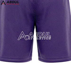 Pantalones cortos de malla suaves y transpirables para hombre, diseñados para ser ideales para fitness, correr y actividades al aire libre en verano. - Product Image 5