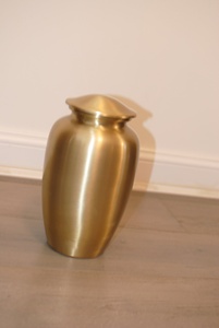 aluminium luxury <b>memorial</b> holder aluminium decorative <b>memorial</b> holder aluminium remembrance sculpture urn aluminium <b>vase</b> - Product Image 4