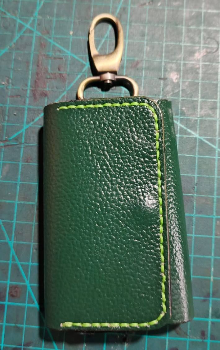 สีเขียว