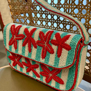 Sac à bandoulière perlé avec broderie florale, sac à main orné pour l'été et les vacances, fait main pour femmes et jeunes filles - Product Image 1
