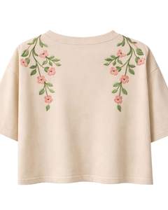 เสื้อยืดครอปผู้หญิงสีเบจ ปักลายผีเสื้อและดอกไม้ แขนสั้น สไตล์ลำลอง แฟชั่น ผ้าคอตตอนผสม เนื้อนุ่ม เสื้อผู้หญิงสำหรับฤดูร้อน ขายส่ง - Product Image 4