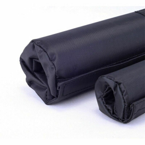 Coussin d'épaule réglable en caoutchouc Misha Sports de 3 pouces de large avec logo personnalisé pour haltères, idéal pour l'haltérophilie et les squats (20 kg/10 kg) - Product Image 3